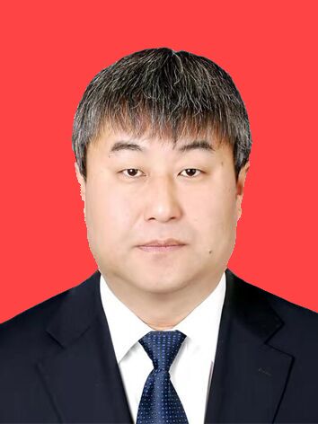李　彬